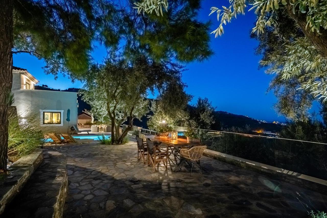 Villa Antigone Luxury Retreat Скопелос Екстериор снимка